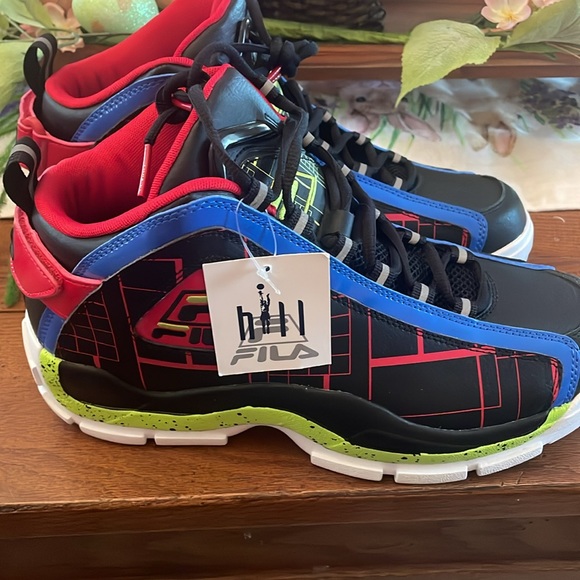 Fila grant hill size 10 1/2 - Picture 3 of 3